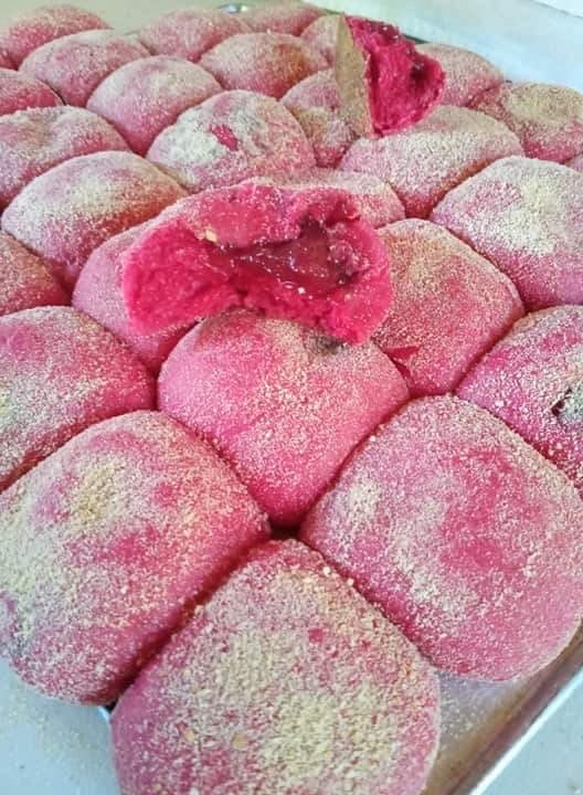 Maramag, Bukidnon baker makes strawberry pandesal Bukidnon Online