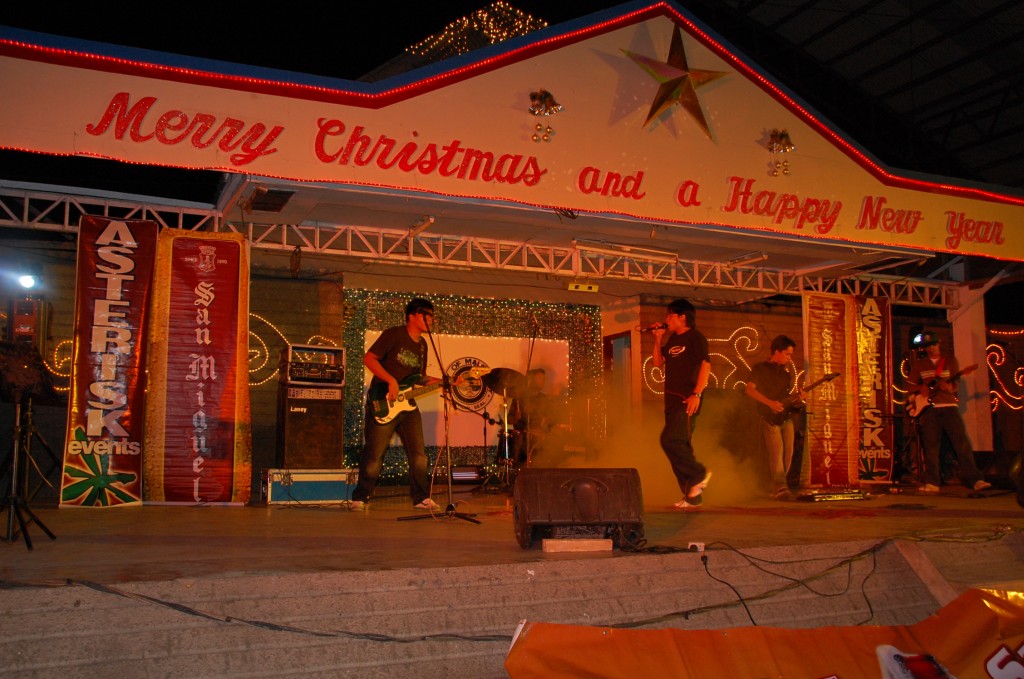 kidnon band at malaybalay night cafe