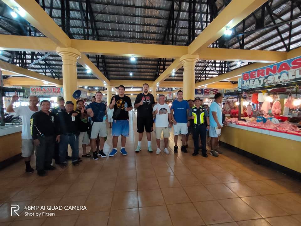 PBA Legends agree: Maramag Public Market is clean!