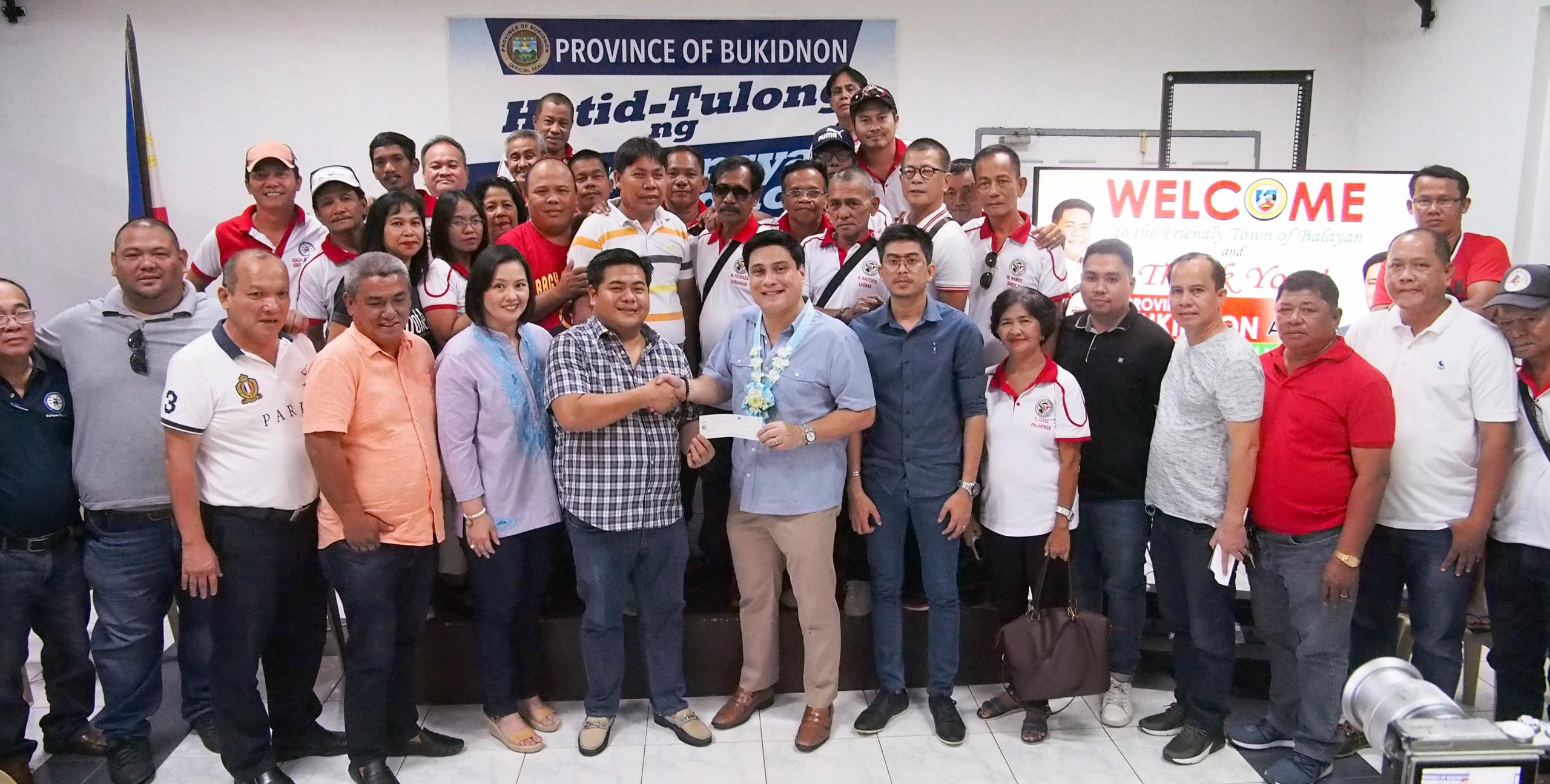 In Photos: Migs Zubiri delivers Php 6M donation from Bukidnon to Taal survivors