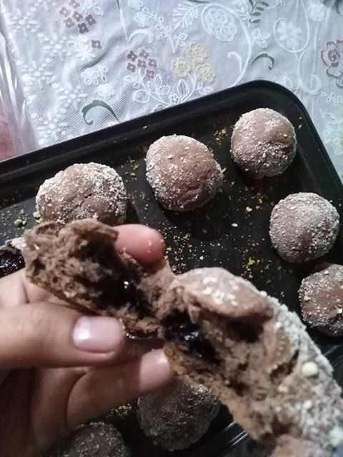 Chocolate-filled pandesal in Manolo Fortich, Bukidnon